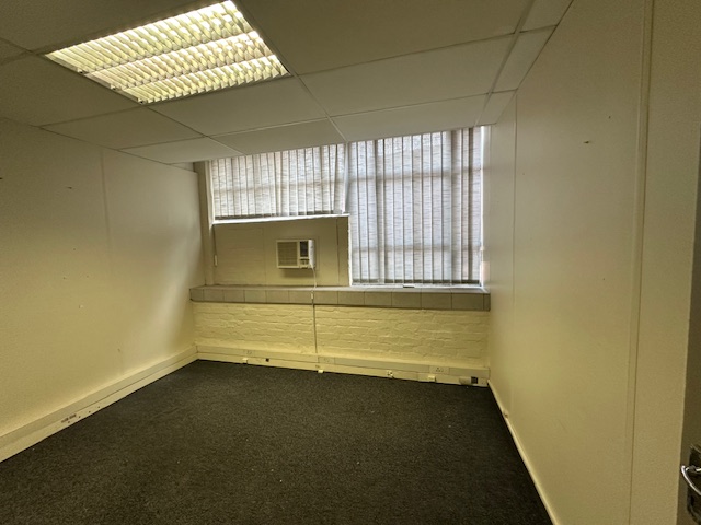 To Let commercial Property for Rent in Mowbray Western Cape